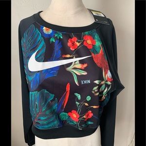 . Nike crop tropical pull over.  Size S.  NWT.